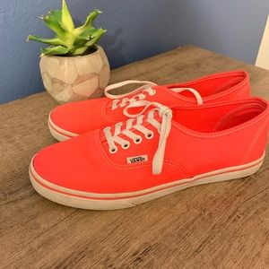 Vans Canvas Shoe, Size 7.5